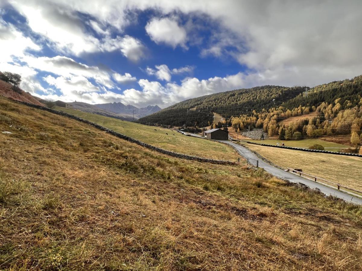 Prat De Baix Bordas D'envalira Hut 5170